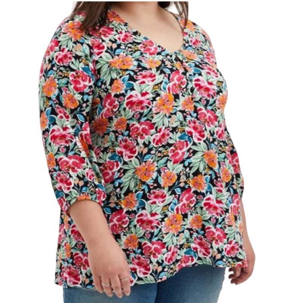 Torrid Black Floral Crinkle Gauze Hi-Low Tunic Top - Multicolor - Size 1